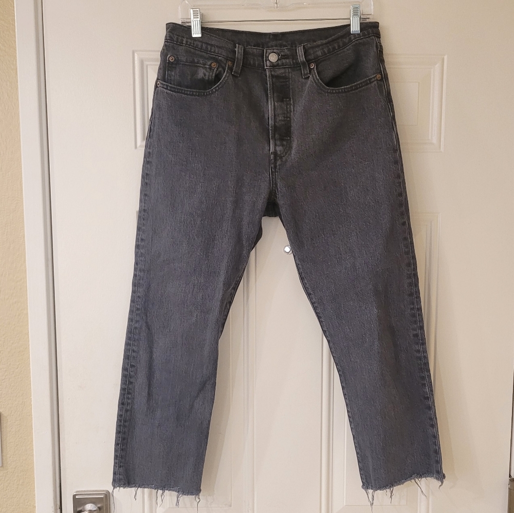 501 Levi's Women's Dark Gray Straight Leg Jeans